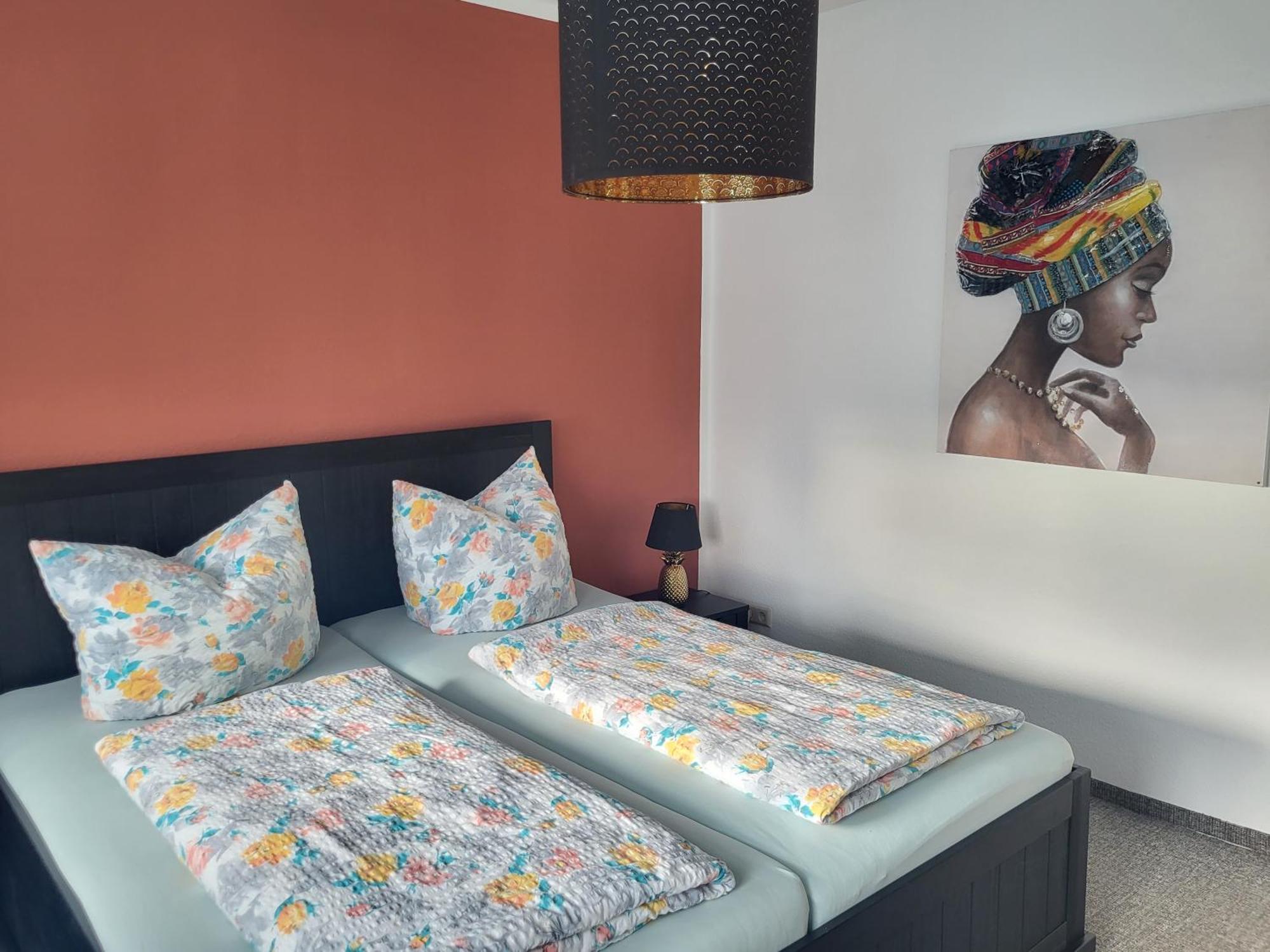 Apartment - Gaestewohnung - Unterkunft Monteure Chemnitz Eksteriør billede